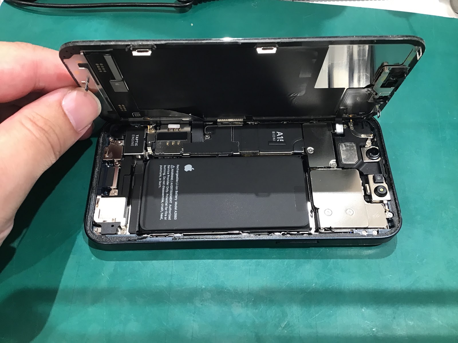 iPhone13miniのバッテリー交換を承りました!【スマホ修理工房丸井錦糸町店】